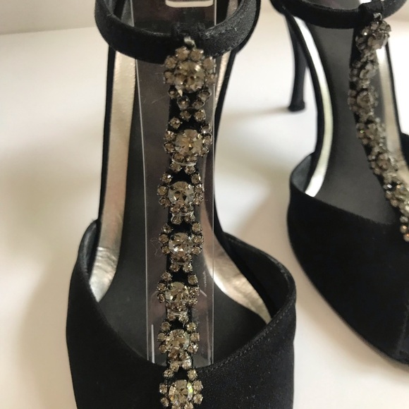 Stuart Weitzman Black Satin Peep Toe Heels Crystal Embellishment T-Strap Sz 5 - Picture 3 of 16